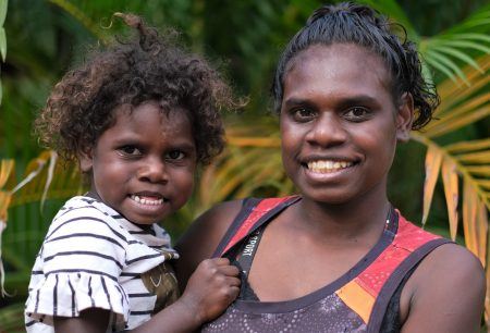 Maningrida-mother-daughter-close-up